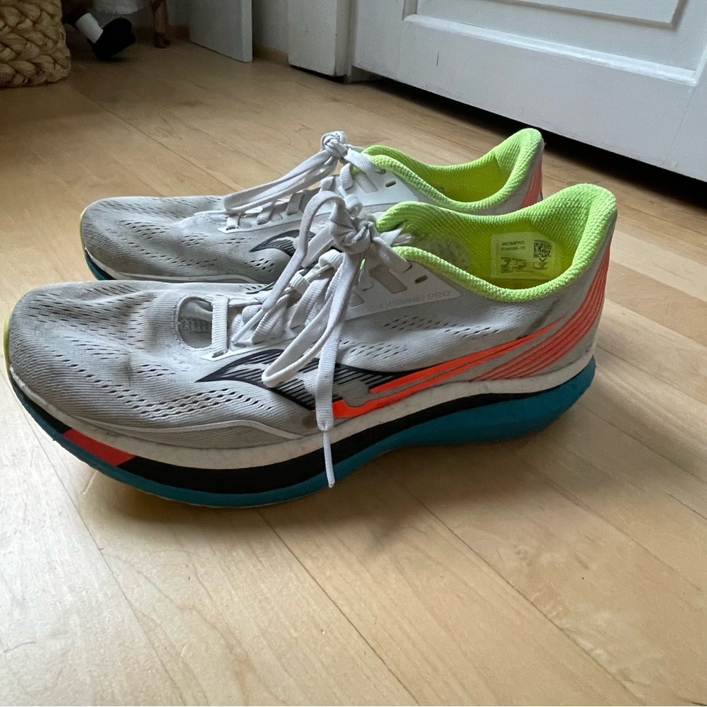 Saucony Endorphin Pro 1 Carbon Plated Racing Supershoes